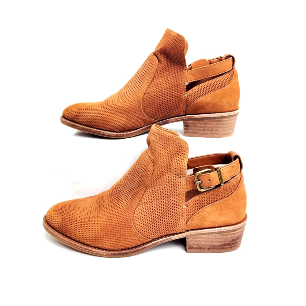 Gianni Bini PERFECTED Hampton Tan Buckled Bootie